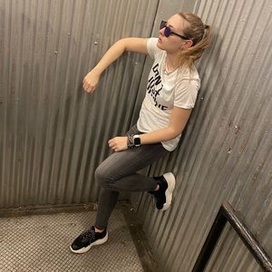 Meet your Posher, Cat